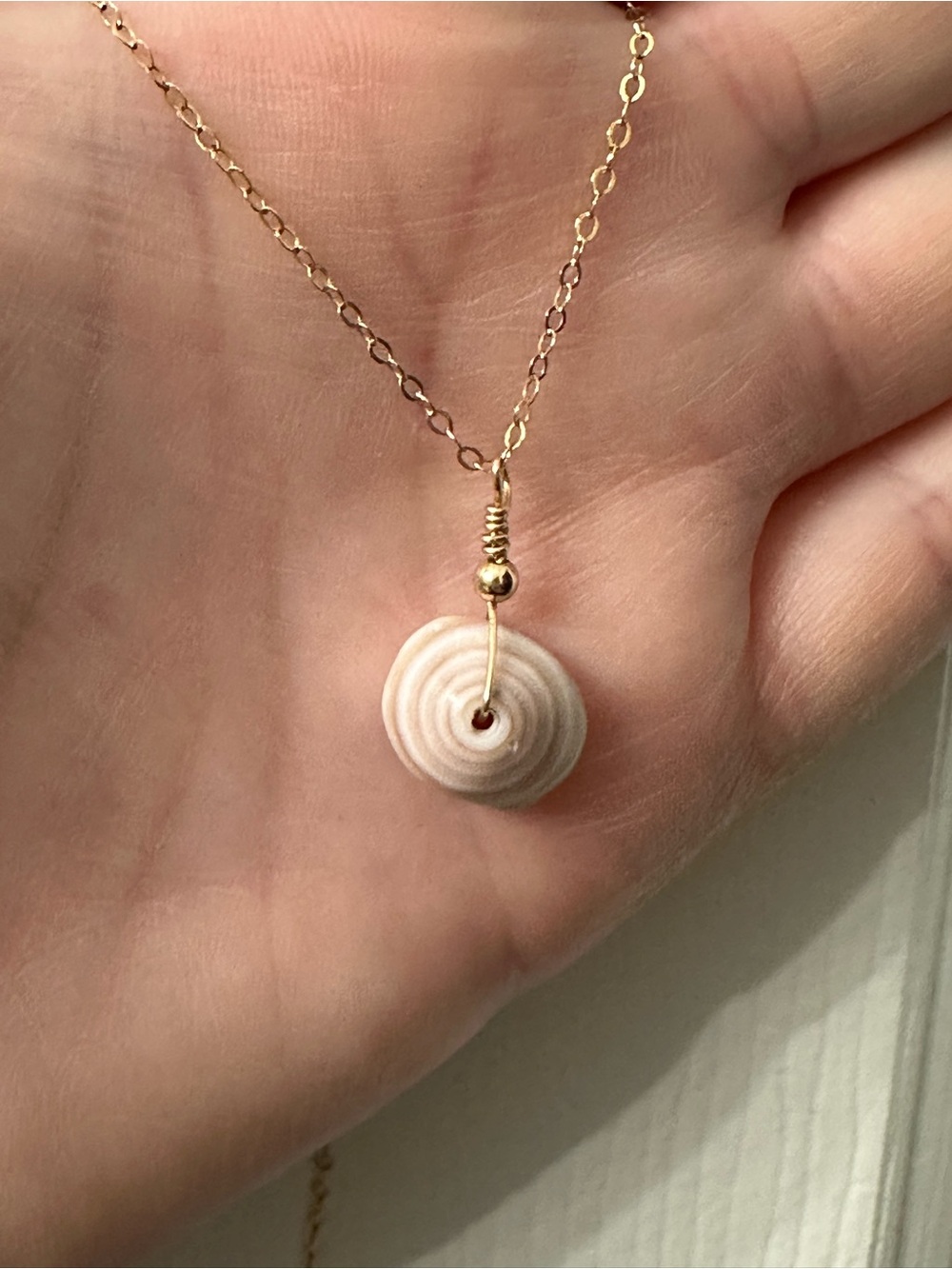 14k Gold-Filled Necklace Puka Shell Pendant Cinnamon Bun Hawaii Jewelry NWOT